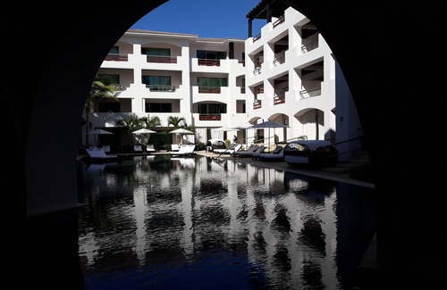 Zona Hotelera Resort | Christmas in Cabo, Cabo Resort Azul in Mexico