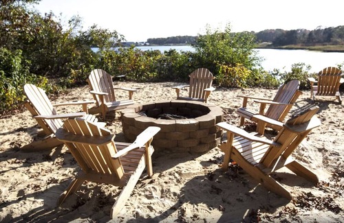 West Yarmouth Condo | Christmas On Cape Cod - Cove At Yarmouth - 1BR With Kitchenette