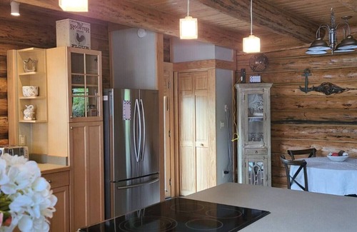 Kalispell House | Christy's Cottage, Waterfront w/slide & Ice Shanty