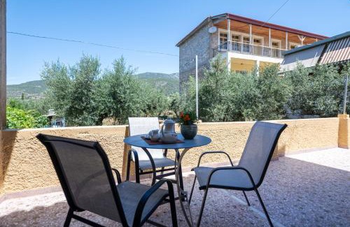 Kardamyli Apartment | Chrysanthi Apartments Kardamili