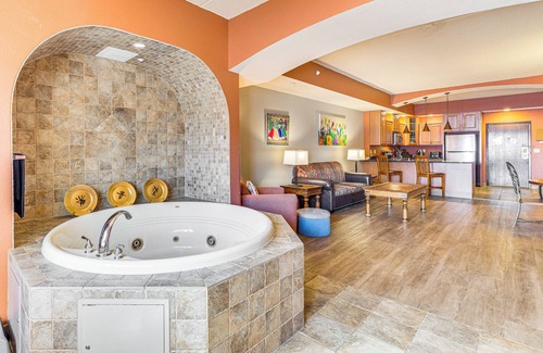 Wisconsin Dells Condo | Chula Vista Condo: Resort Perks & Family Fun!