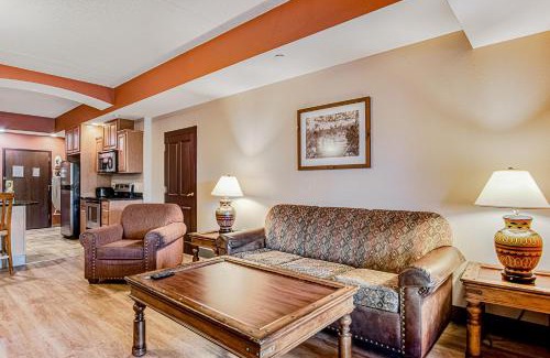 Wisconsin Dells Apartment | Chula Vista Condo Unit 2645 and 2647 Full Property