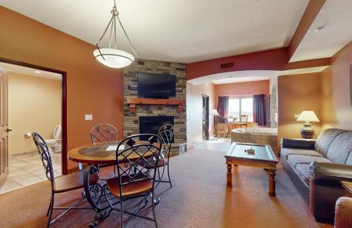 Wisconsin Dells Apartment | Chula Vista Condo 2444/2446 Full property