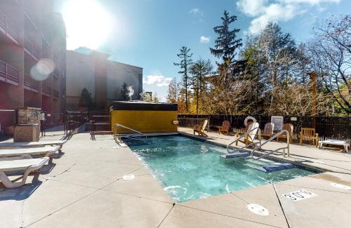 Wisconsin Dells Apartment | Chula Vista Condo #2402