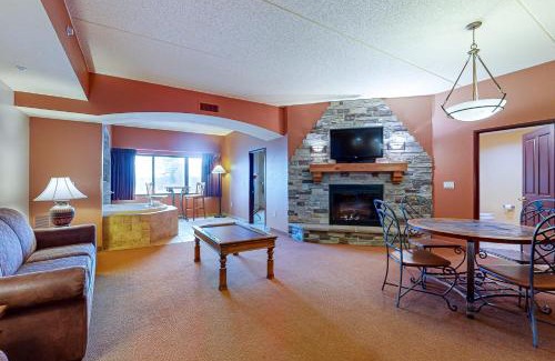 Wisconsin Dells Apartment | Chula Vista Condo #2402