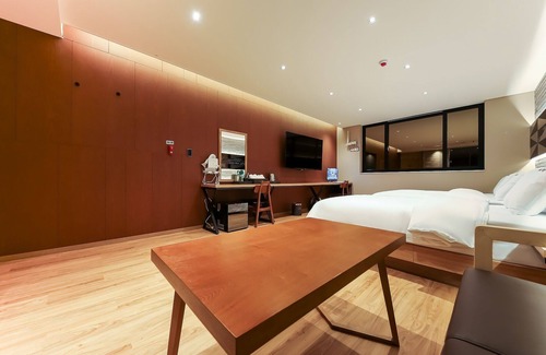 Chungju Hotel | Chungju Kamon