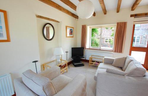 Field Dalling House | Church Barn Cottage