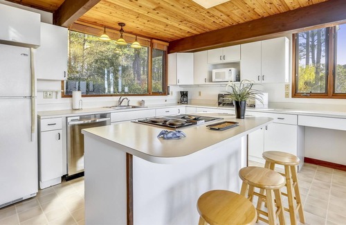 Crocheron House | Church Creek Waterfront | Kayaks | Private Dock | 1.25 Acres