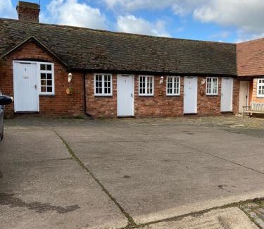 Bickenhill House | Church Farm Accommodation