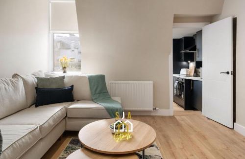 Central Aberdeen Apartment | Church Street Residence - SJA Stays - 3 Bed Apartment