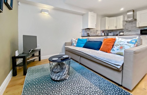 Stow-on-the-Wold Apartment | Church Suite