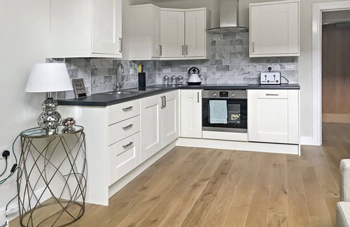 Stow-on-the-Wold Apartment | Church Suite