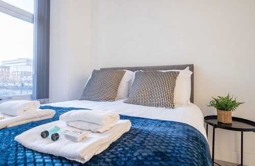 Newport Apartment | Church View 3 by Tŷ SA