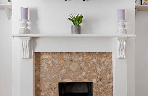 Exeter House | Church View by Staytor Accommodation