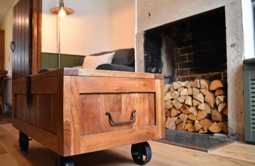 Ashbourne House | Church View Cottage