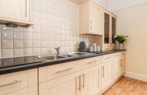 Grange-over-Sands Cottage | Church View