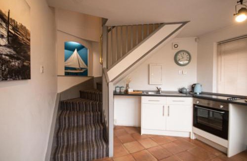 Burnham Market House | Church View - Norfolk Cottage Agency