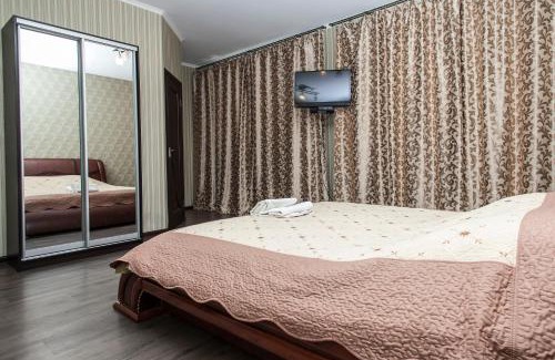 Pechers'kyi District Hotel | Chyhorinskyi Hotel