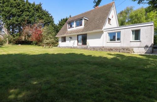 Redruth House | Chyrosen
