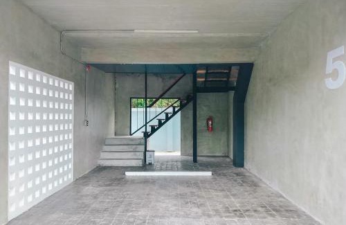 Pak Phraek Hotel | Cicada Hotel Kanchanaburi