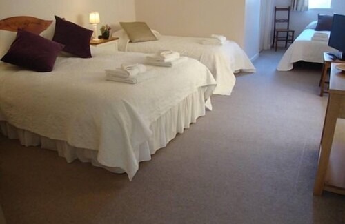 New Forest District Bed & Breakfast | Cider Cottages