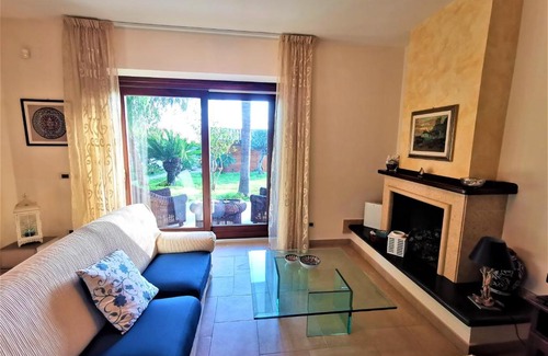 Ogliastro Marina Villa | CILENTO VILLA DI LUSSO PER 6 VICINO ALLA SPIAGGIA