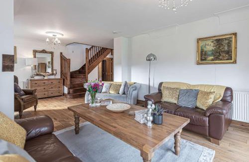 Llanrwst House | Cilfan