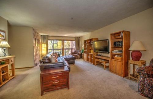 Historic District Apartment | Cimarron Chalet by Ski Country Resorts