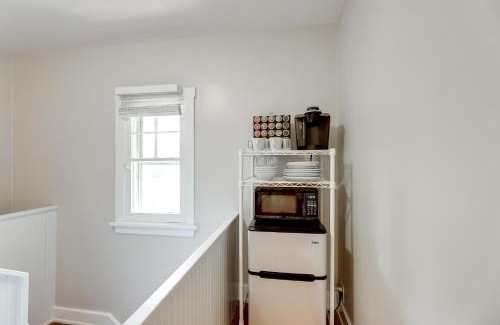 Hyde Park Apartment | Cincinnati Apartment 1 Mi to Hyde Park Square!