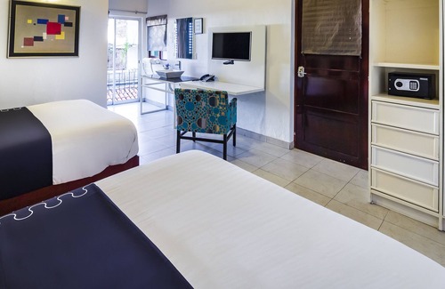 Proyecto escola Hotel | Cinco22 Hotel B&B