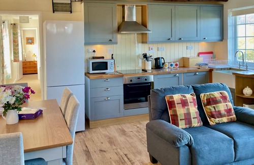 Cullompton Cottage | Cinders Cottage with amazing views