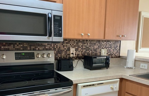 Fedhaven Condo | Cine-Man 2 Bedroom Movie Theater Home with 2 pools