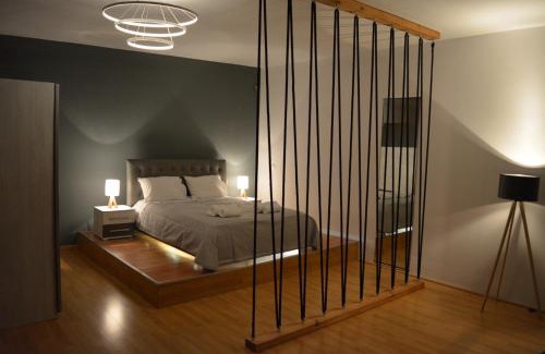 Spata-Artemida Apartment | Cinema Zeus Studios - by Avelink