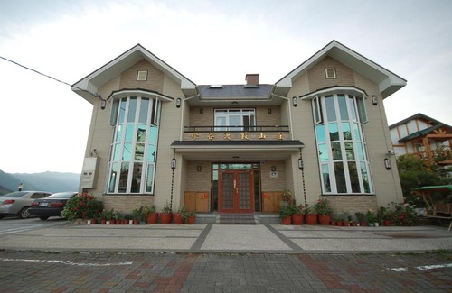 Ren'ai House | CIngjing Farm Jenku Villa