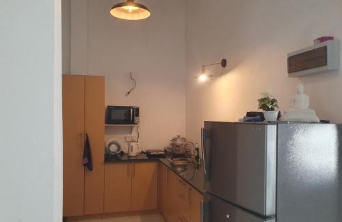 Ekala Apartment | Cinnamon Holiday Home Near Airport