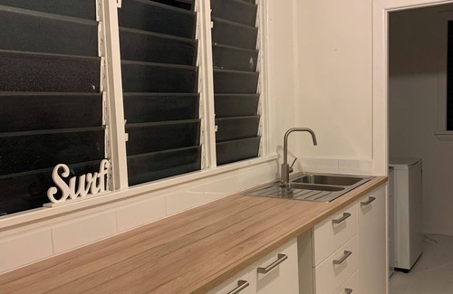 Sawtell Apartment | Cinnamon Pod~Beach Getaway! 100m to beach.
