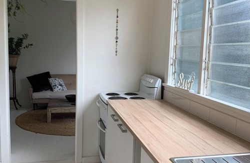 Sawtell Apartment | Cinnamon Pod~Beach Getaway! 100m to beach.