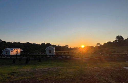 Knox County Cabin | Circle T Mini Farms