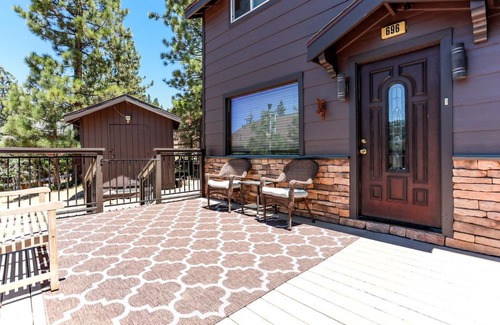 Boulder Bay Ski Chalet | Circle Views by Big Bear Vacations Walk To Lake Boulder Bay Chalet