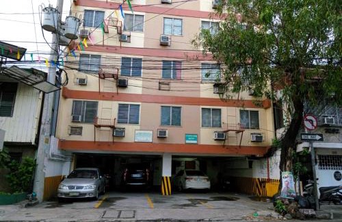 Makati Central Business District Hotel | Circuit Suites