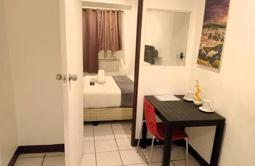 Makati Central Business District Hotel | Circuit Suites
