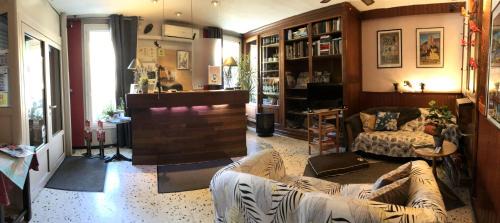 Villeneuve-les-Beziers Hotel | cit'hotel Hotel Las Cigalas