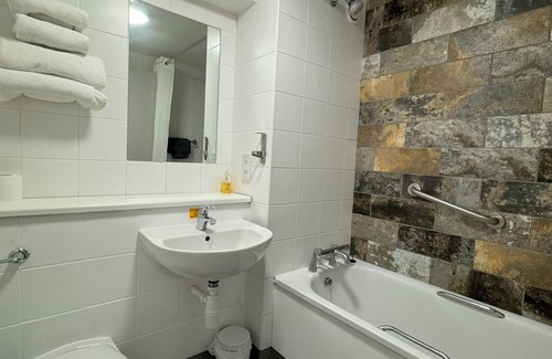 Wakefield Hotel | Citilodge by Roomsbooked