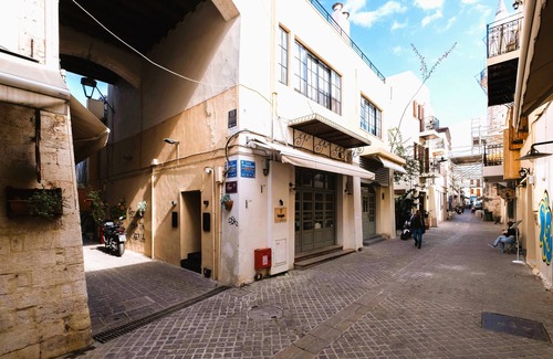 Old Town Apartment | Citrus Daliani Rooms