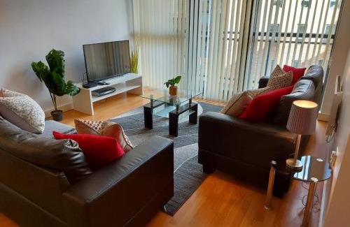Sheffield Apartment | City 2 Bed, 2 Bath, Free Parking & WiFi