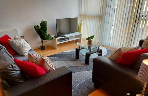 Sheffield Apartment | City 2 Bed, 2 Bath, Free Parking & WiFi