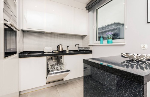 Przymorze Apartment | City and Sea View Apartment by Renters