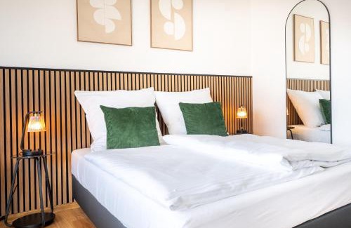 Altstadt Apartment | City Apartment mit Rheinblick by Moliho