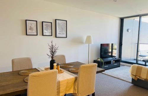 Adelaide Central Business District Apartment | City apartment view pool gym free park