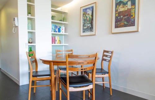 City West Apartment | City apartment with Mountain views NISHI - Hosted by CanStay
